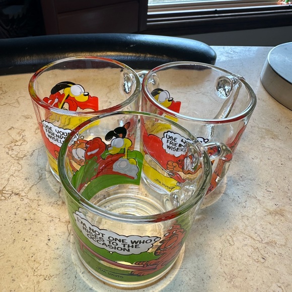 Vintage McDonalds Mugs - Picture 10 of 14